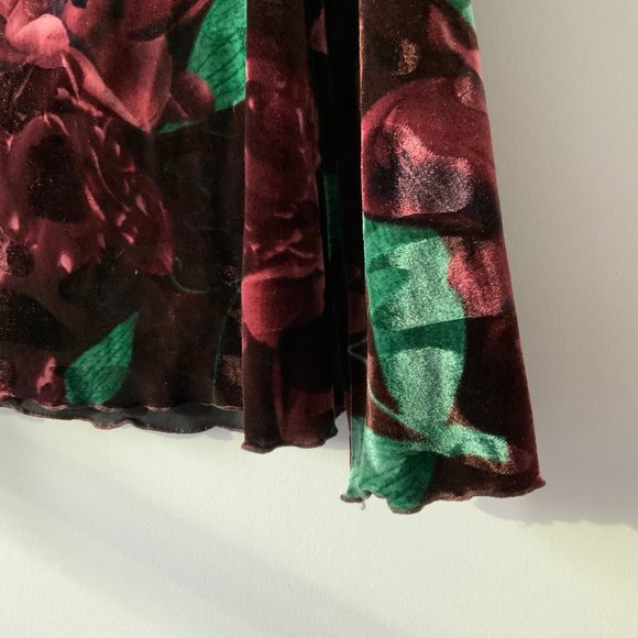 Vintage Floral Velvet Off-the-Shoulder Bell Sleeve (Approx. SM-M) - Picture 4 of 9